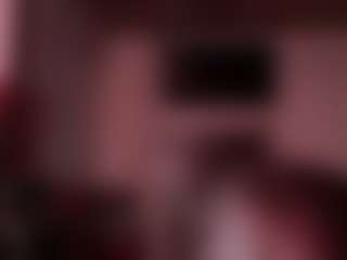 Live cam show with Iluvsaffire Bleu - Average on CamClone