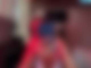Live cam show with Iluvsaffire Bleu - Asshole Ebony on CamClone