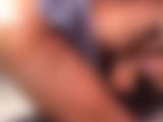 Iluvsaffire Bleu's Live Sex Cam Show