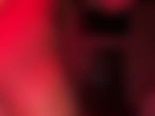 Live cam show with Iluvsaffire Bleu - Oil on Camming Site