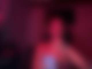 Live cam show with Iluvsaffire Bleu - Dildo Or Vibrator on pussylord.com
