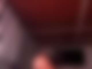 Live cam show with Iluvsaffire Bleu - Bedroom on Sweet Sext