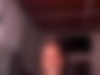 Live cam show with Iluvsaffire Bleu - Average on makecum.org