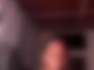 Live cam show with Iluvsaffire Bleu - Dildo Or Vibrator on SxyPornLive