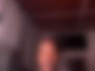 Live cam show with Iluvsaffire Bleu - Ebony on chickslive.net | united states