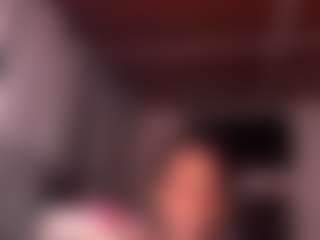 Live cam show with Iluvsaffire Bleu - Bedroom Black on PervPlay.com