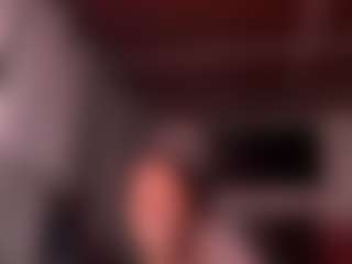 Live cam show with Iluvsaffire Bleu - Spank Ebony on xDating