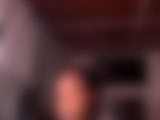Live cam show with Iluvsaffire Bleu - Spank Black on xDating