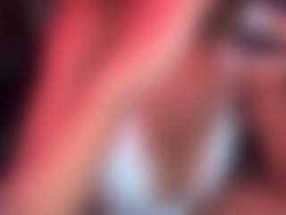Iluvsaffire Bleu's Live Sex Cam Show