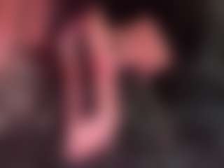 Live cam show with Iluvsaffire Bleu - Spank on CamSodaAdn