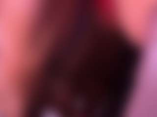 Live cam show with Iluvsaffire Bleu - Lovense on Camsoda