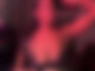 Iluvsaffire Bleu's Live Sex Cam Show
