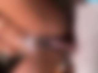 Iluvsaffire Bleu's Live Sex Cam Show