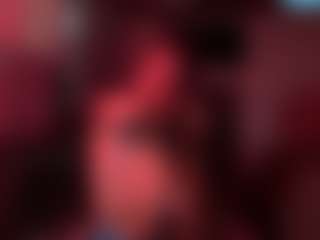Live cam show with Iluvsaffire Bleu - Average on Mixed Magazine Live