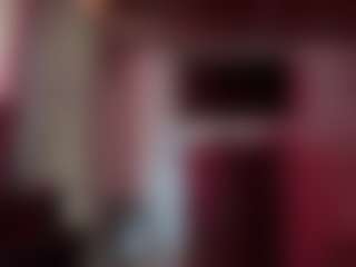 Live cam show with Iluvsaffire Bleu - Living Room on Camsoda