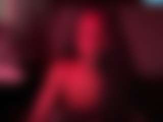 Live cam show with Iluvsaffire Bleu - Brown Eyes on eurowanks.com
