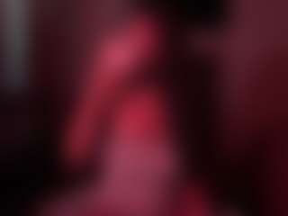 Live cam show with Iluvsaffire Bleu - Black HD on hrnylive.com