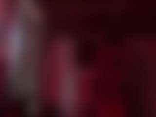 Live cam show with Iluvsaffire Bleu - Living Room on Dare Cams