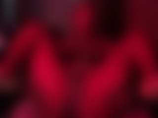 Live cam show with Iluvsaffire Bleu - Bikini on StripNow