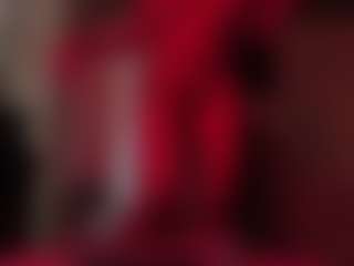 Live cam show with Iluvsaffire Bleu - Bedroom Black on Gym Cam Girls