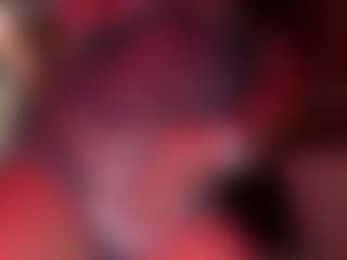 Live cam show with Iluvsaffire Bleu - Bedroom on Streamer API