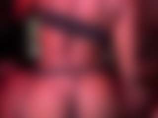 Iluvsaffire Bleu's Live Sex Cam Show