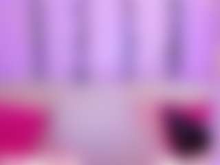 Live cam show with Kandiss - Blue Eyes on Camming Site