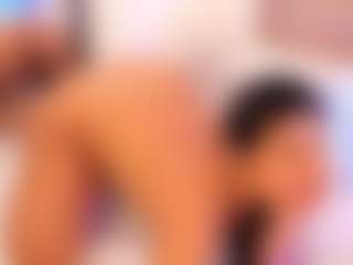 Live cam show with miadanielss - Big Ass MILF on Camversity