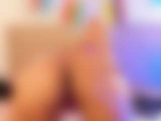 miadanielss's Live Sex Cam Show