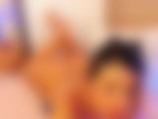 miadanielss's Live Sex Cam Show