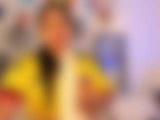 Live cam show with miadanielss - Middle Aged on crypto-cams