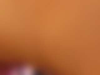 miadanielss's Live Sex Cam Show
