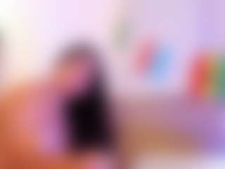Live cam show with miadanielss - Average on studioflirtlive.com