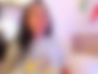 Live cam show with miadanielss - Oil on CamSextacy