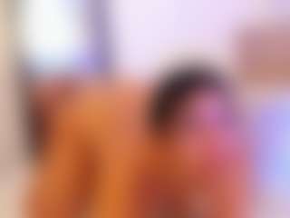 miadanielss's Live Sex Cam Show