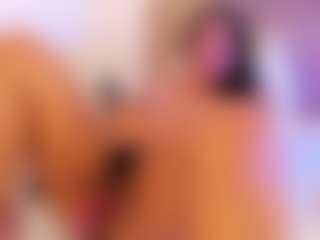 Live cam show with miadanielss - Ride Torso on Dolls Live