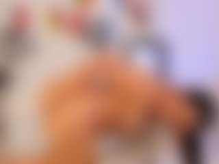 Live cam show with miadanielss - Public on madthumbs
