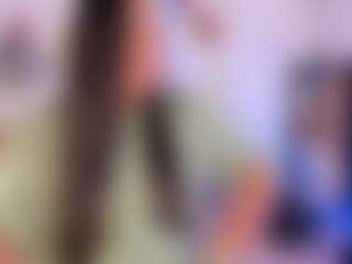 miadanielss's Live Sex Cam Show