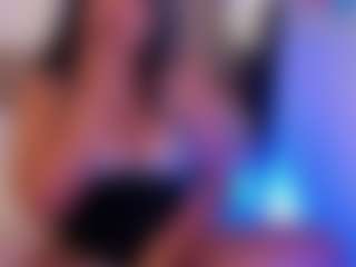 miadanielss's Live Sex Cam Show