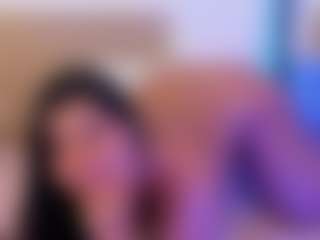 miadanielss's Live Sex Cam Show