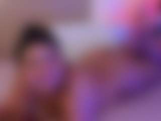 miadanielss's Live Sex Cam Show