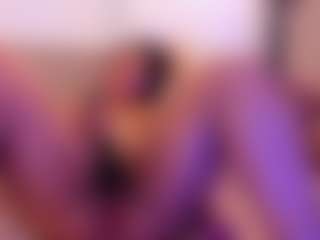 miadanielss's Live Sex Cam Show