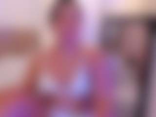 miadanielss's Live Sex Cam Show