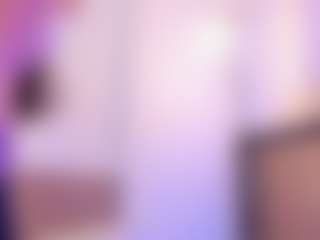 miadanielss's Live Sex Cam Show