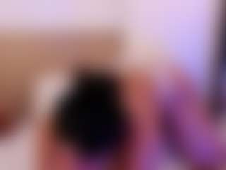 miadanielss's Live Sex Cam Show