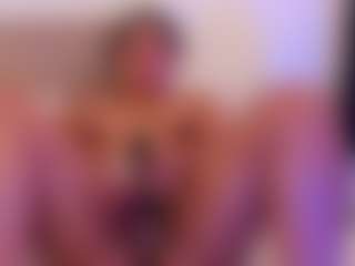 miadanielss's Live Sex Cam Show