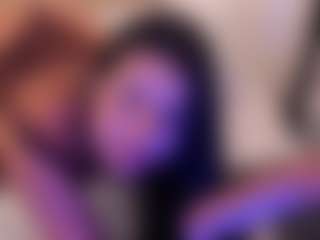 miadanielss's Live Sex Cam Show