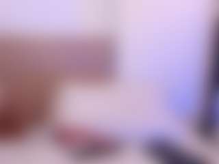 miadanielss's Live Sex Cam Show