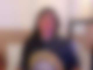 miadanielss's Live Sex Cam Show
