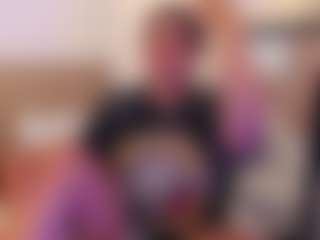 miadanielss's Live Sex Cam Show